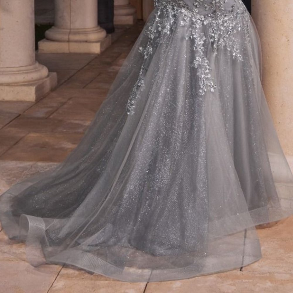 NEW SLEEVELESS MERMAID DRESS EMBROIDERED WITH FLORAL APPLIQUE AND BEADS CD CB128 - Picture 8 of 8